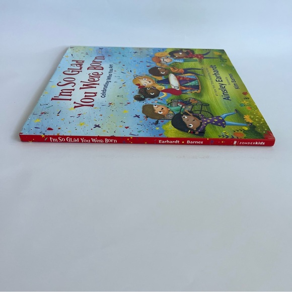 I’m So Glad You Were Born, Celebrating who you are by Ainsley Earhardt hardcover - Picture 13 of 16